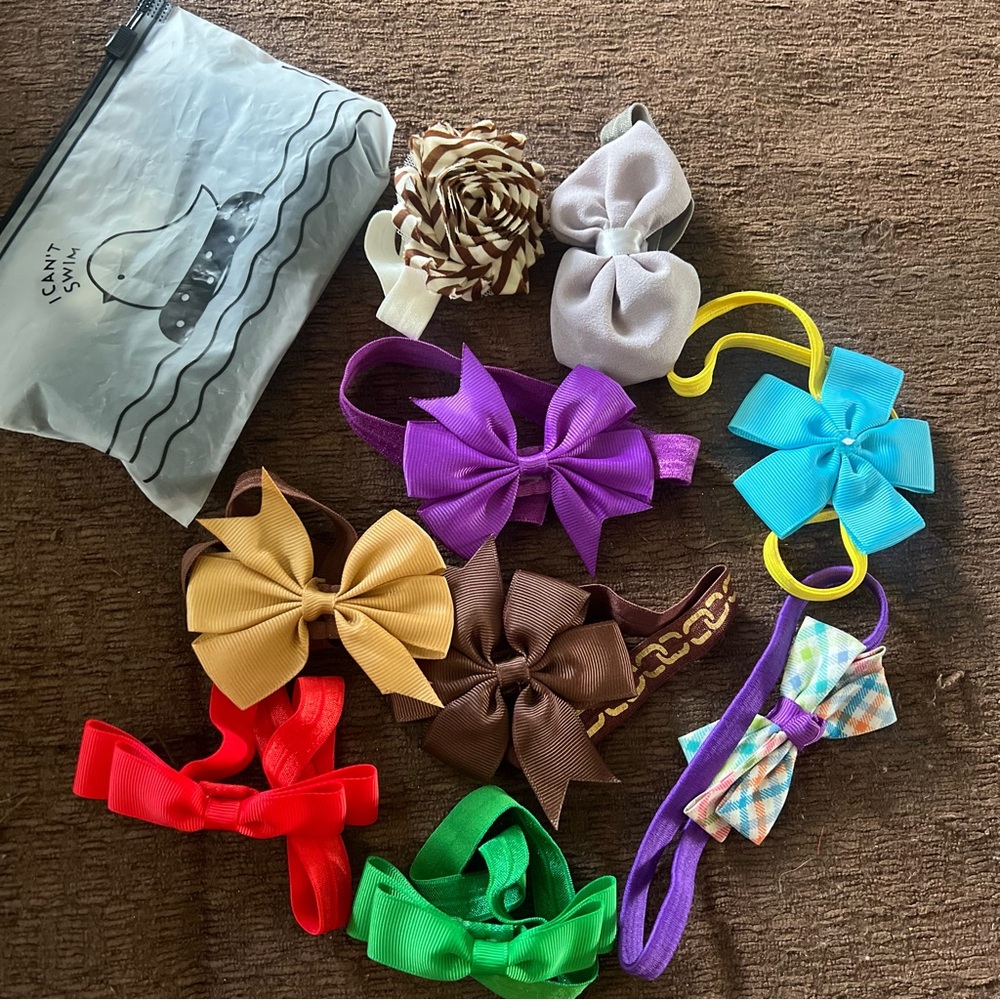💗FREE WITH PURCHASE💗 Kids/Baby Hair Bow Headbands & Black Mini Rubber Hair Bands